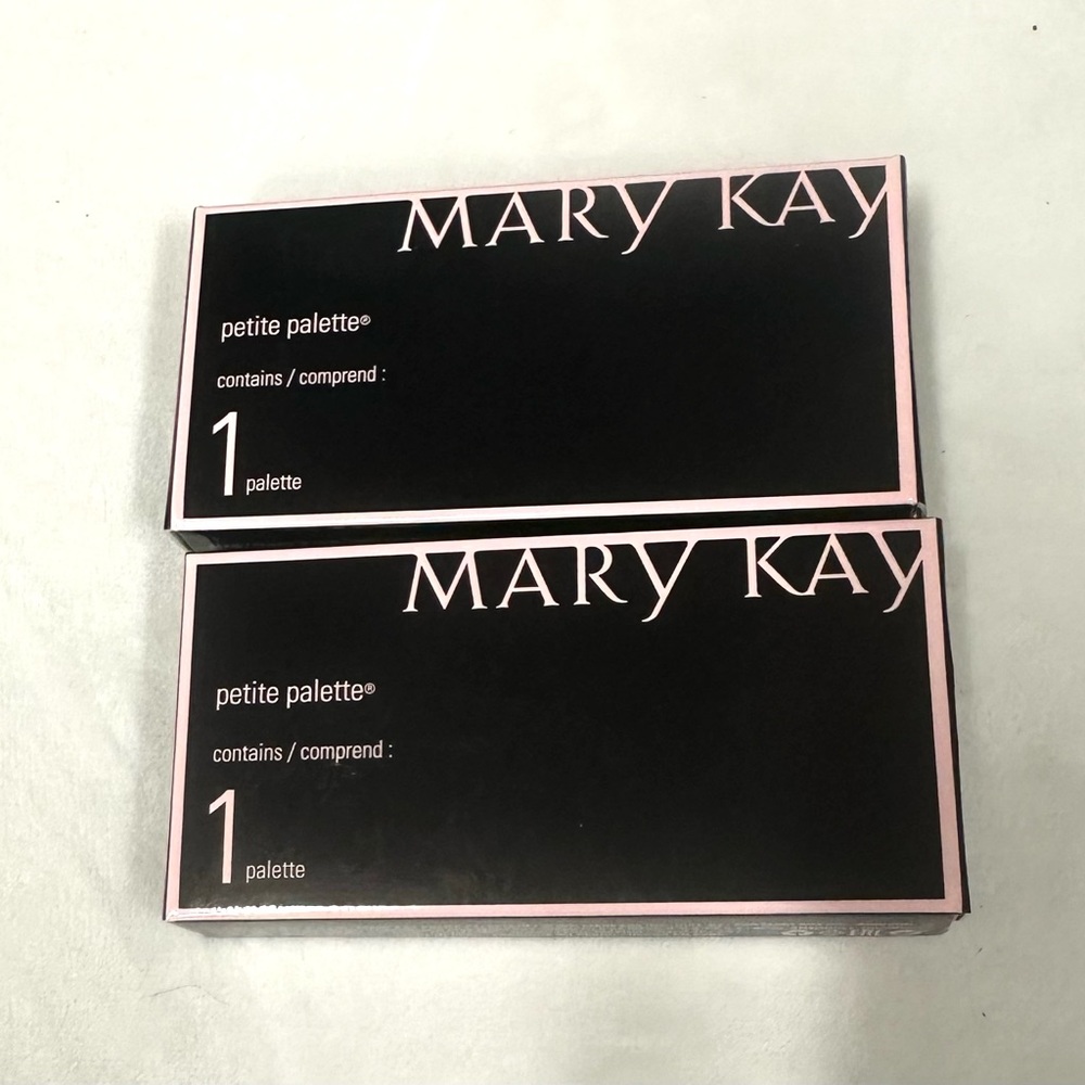 2 for 1! Mary Kay Petite Palette - Black